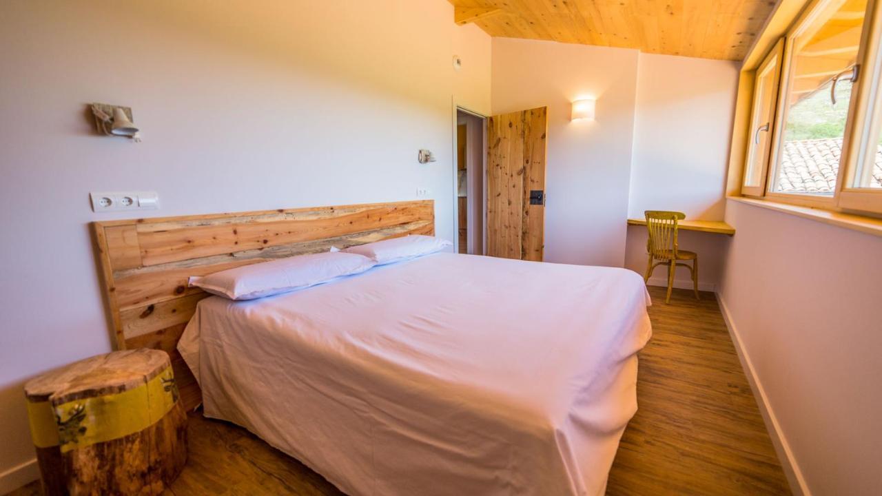 Eco-Apartaments Cal Rossa De Taus Eksteriør bilde